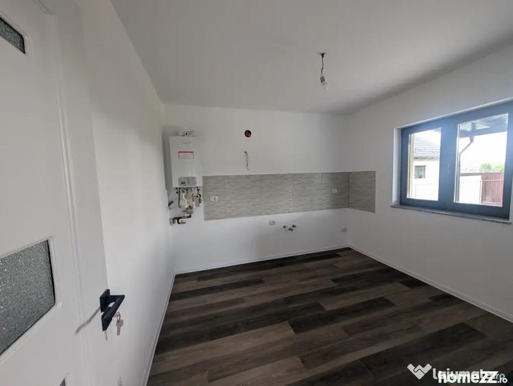 Casă cu 4 camere cu Teren 350 Mp în Central