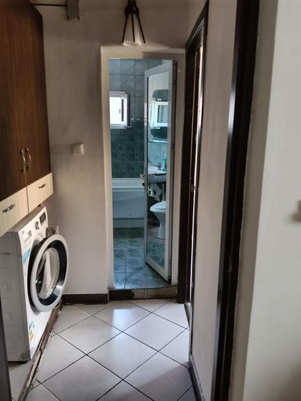 Apartament cu 2 camere semidecomandat în Micro 4
