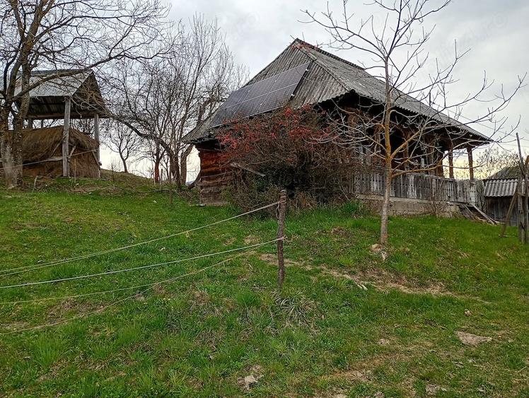 Casă cu 1 camere cu Teren 35 Mp în Poienile Izei