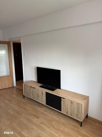 Garsoniera 42mp, cu balcon si aer conditionat - 1