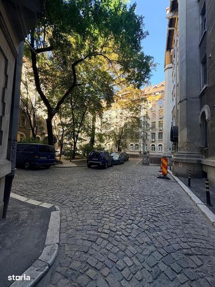 Garsonieră în Romană