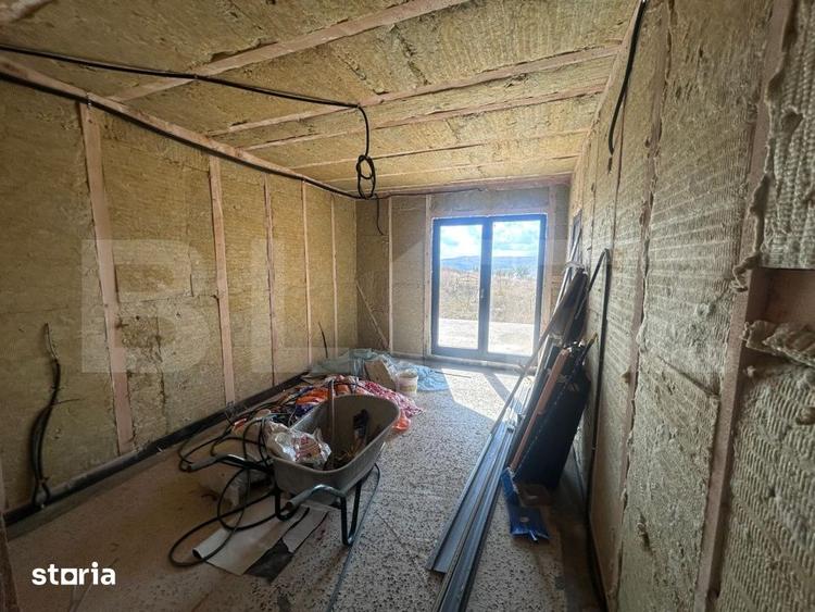 Casă cu 4 camere cu Teren 2000 Mp în Ciurila