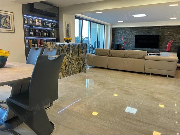 Apartament cu 3 camere decomandat în Nufărul
