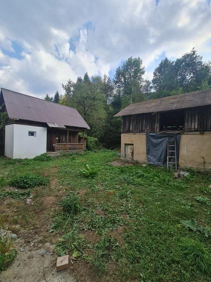 Casă cu 4 camere în Ciungetu