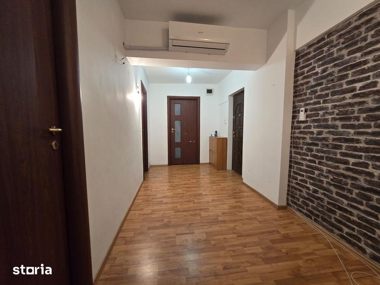3 camere zona P-?a centrala priveli?te spre padure si raul Bistri?a! - 9