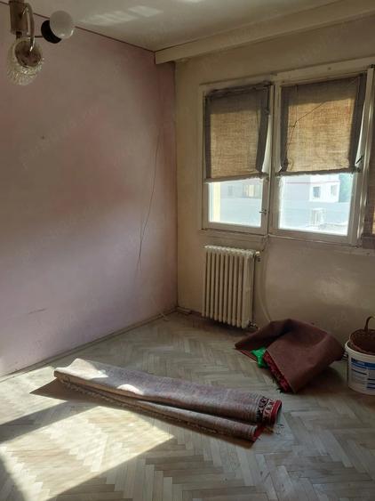 Apartament cu 2 camere semidecomandat în Luncă