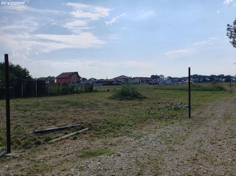 Teren de 763 mp, în Stupini