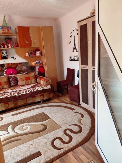 Casă cu 5 camere cu Teren 400 Mp în Central