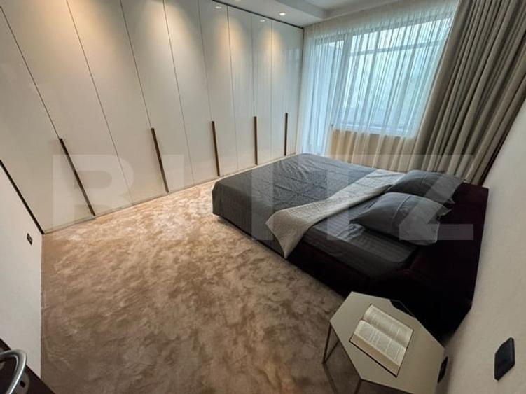 Apartament cu 3 camere semidecomandat, mobilat în Andrei Mureșanu