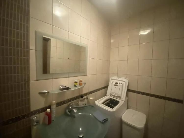 Apartament cu 4 camere decomandat în Ultracentral
