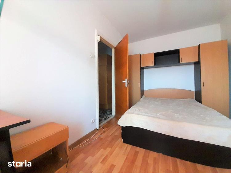 Apartament cu 3 camere decomandat în Militari