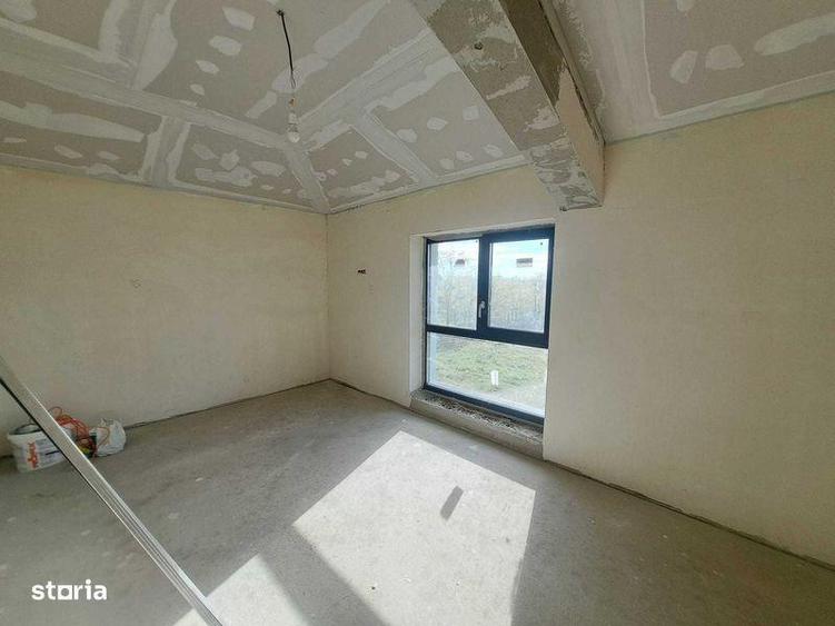 Casă cu 3 camere cu Teren 85 Mp în Central