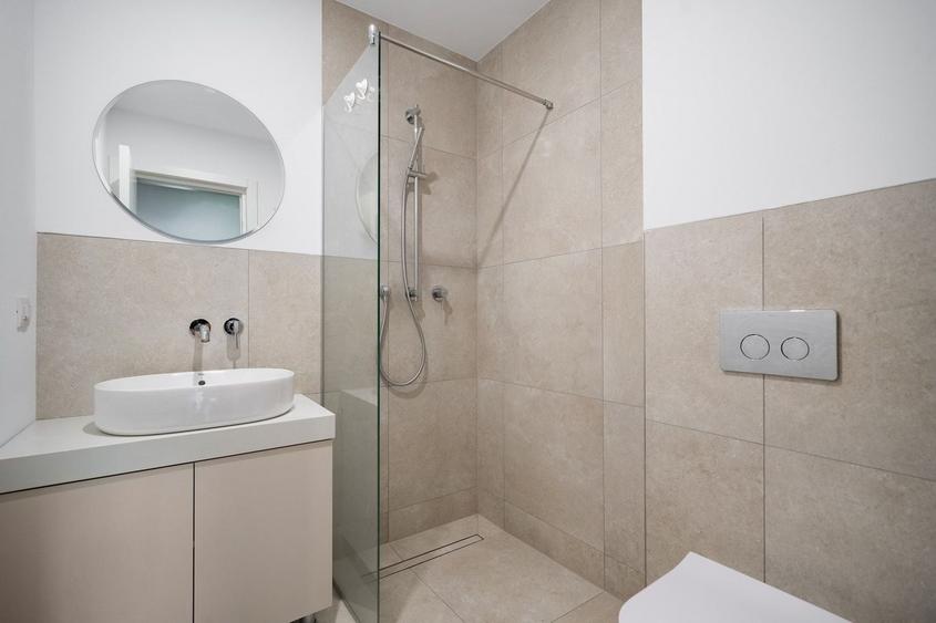 Apartament cu 2 camere semidecomandat în Tunari