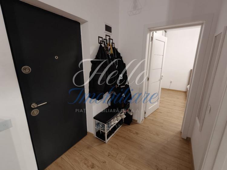 Apartament cu 2 camere semidecomandat, mobilat în Florești
