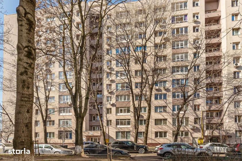 Apartament cu 2 camere semidecomandat, mobilat în Prelungirea Ghencea