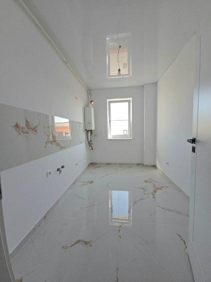 Apartament cu 2 camere decomandat în Dobroești