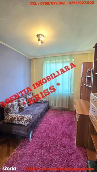 Apartament cu 3 camere decomandat în Central