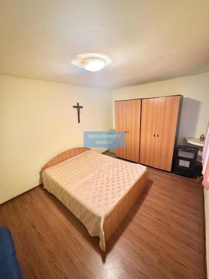 Casă individuală cu 5 camere cu Canalizare în Sud-Vest