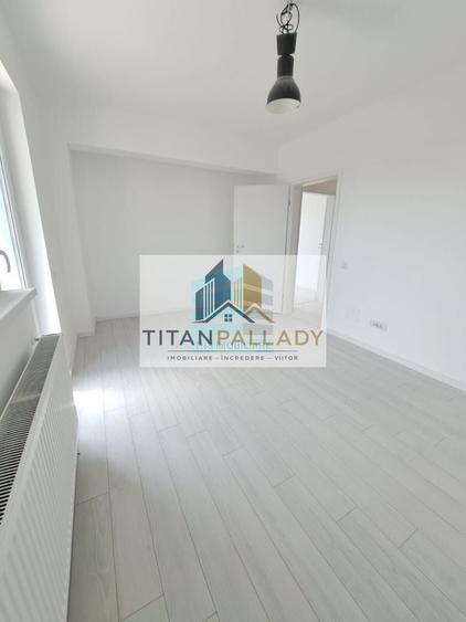 Apartament cu 4 camere decomandat în Titan