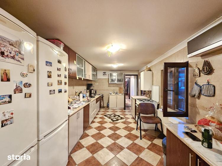 Casă cu 4 camere cu Teren 300 Mp în Bucureștii Noi