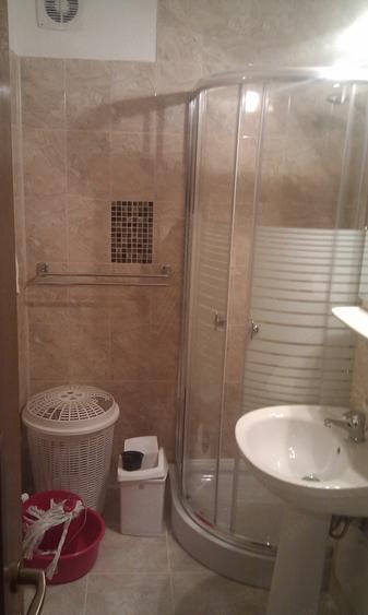 Apartament cu 2 camere decomandat în Astra
