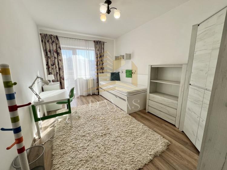 Casă individuală cu 5 camere cu Teren 300 Mp în Europa