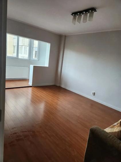 Apartament cu 3 camere decomandat în Mărăști