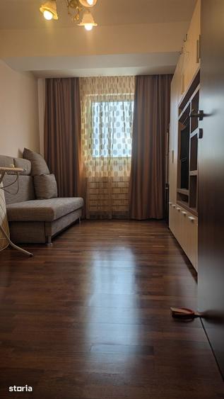Apartament cu 3 camere în Funcționarilor