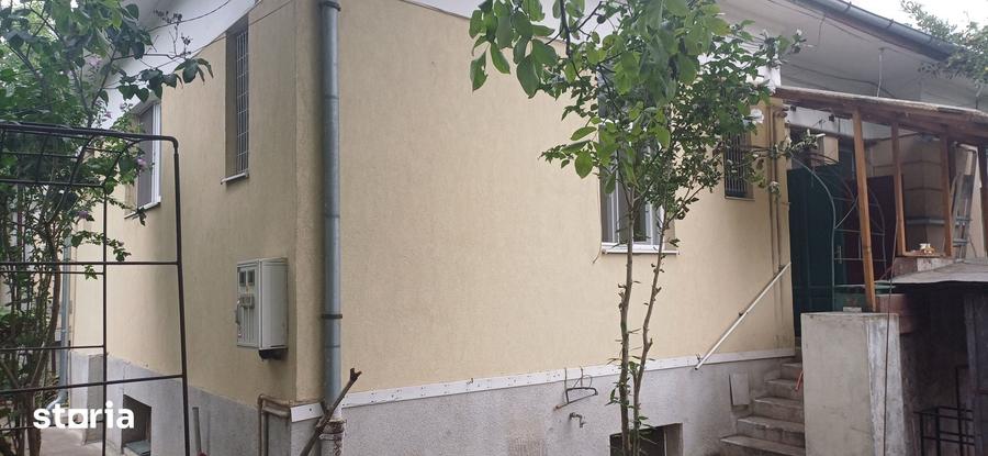 Casă cu 2 camere cu Teren 333 Mp în Mărăști