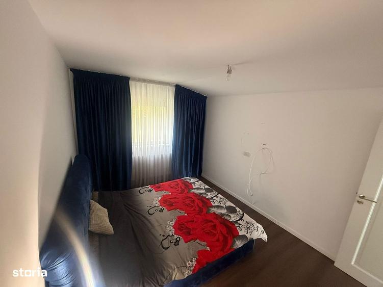 Casă cu 4 camere cu Teren 30 Mp în Dobroești