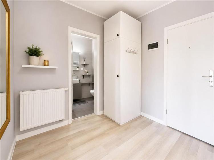 Apartament cu 2 camere decomandat, mobilat în Avantgarden
