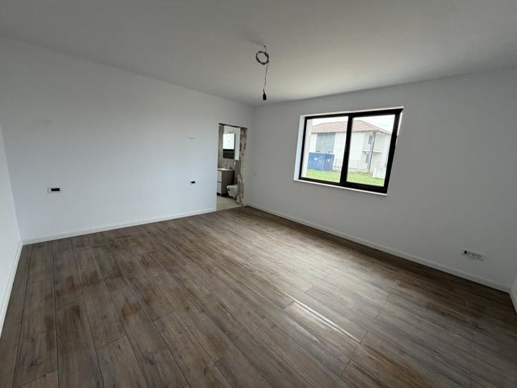 Apartament cu 3 camere decomandat în Sebeș