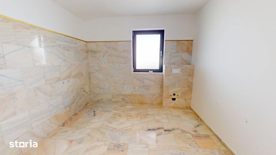 Casă cu 4 camere cu Teren 800 Mp în Săcele