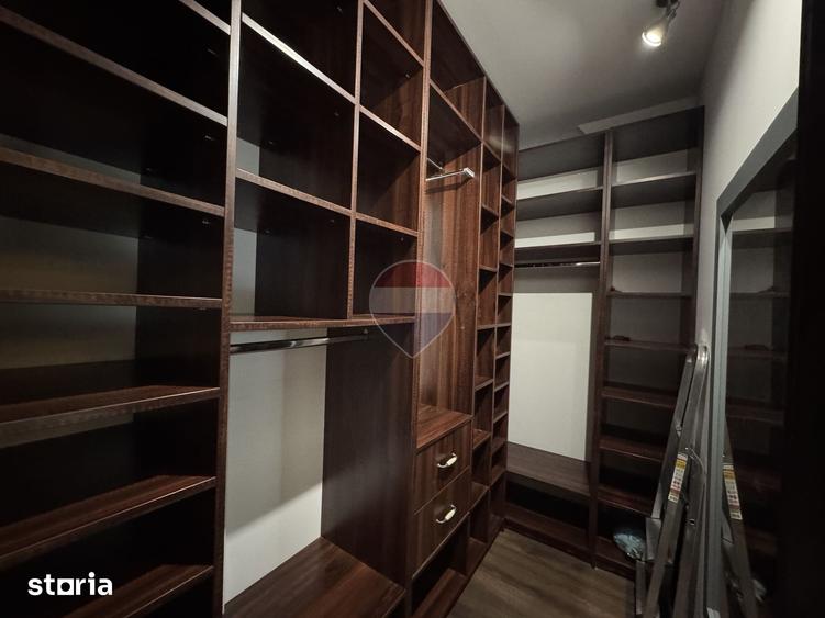 Casă cu 3 camere cu Teren 180 Mp în Central