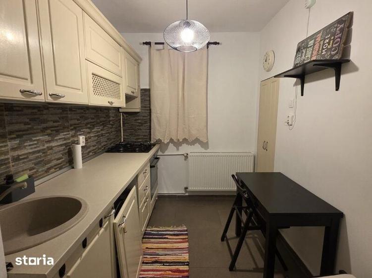 Apartament cu 2 camere decomandat în Titan