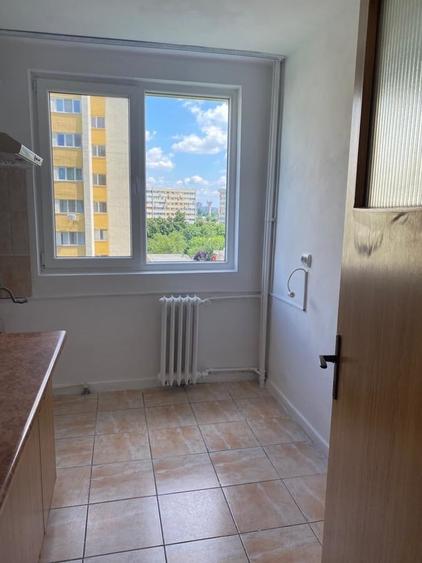 Apartament semidecomandat în Obor