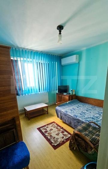 Apartament cu 2 camere decomandat, mobilat în