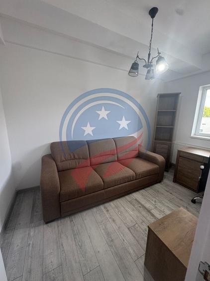 Apartament cu 2 camere decomandat în 1 Mai