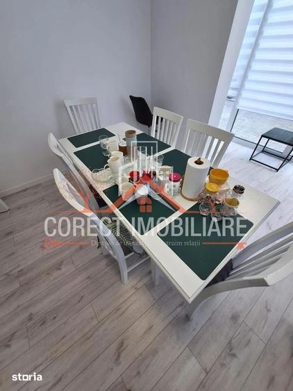 Casă cu 4 camere cu Teren 400 Mp în Central