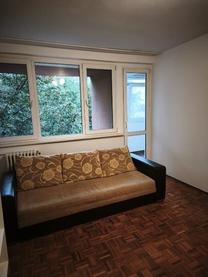 Apartament cu 2 camere semidecomandat, mobilat în Baba Novac