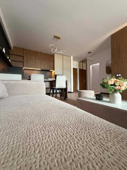Apartament cu 2 camere semidecomandat în Florești