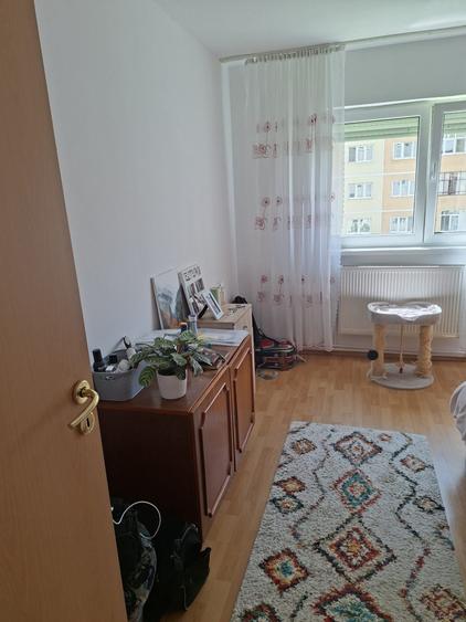 Apartament cu 2 camere decomandat în Vasile Aaron