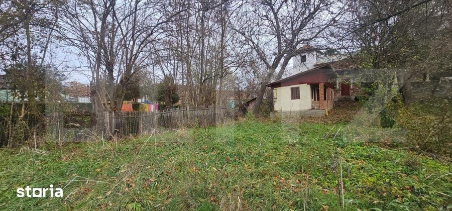Teren de 700 mp, în Aninoasa
