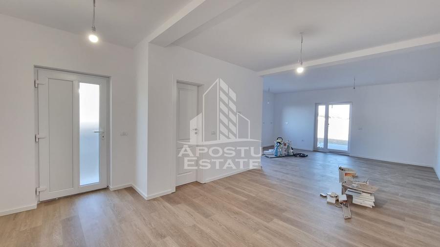 Duplex cu 3 camere cu Canalizare în Șag