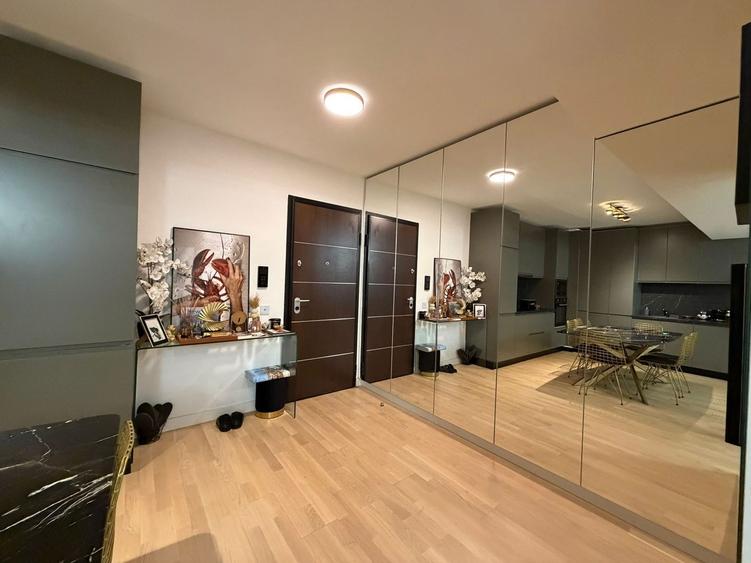 Apartament cu 4 camere, mobilat în Pipera