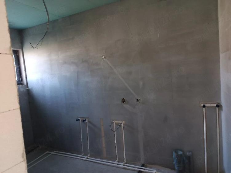 Casă cu 2 camere cu Teren 1600 Mp în Gottlob