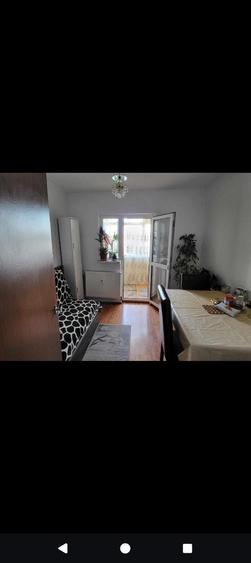 Apartament cu 2 camere decomandat în Rovine