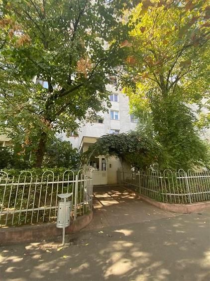 Apartament cu 2 camere semidecomandat, mobilat în 1 Decembrie 1918