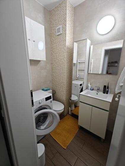 Apartament cu 3 camere decomandat, mobilat în Tomis Nord
