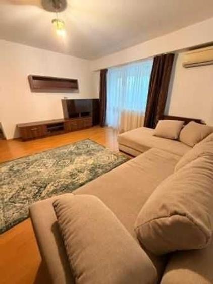 Apartament cu 2 camere decomandat în Zorilor